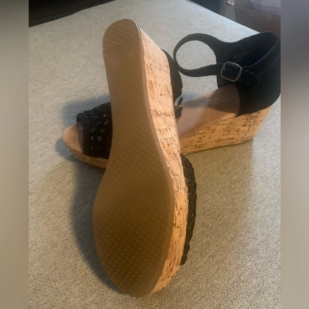 Toms Black Woven Platform Sandal with Ankle Strap